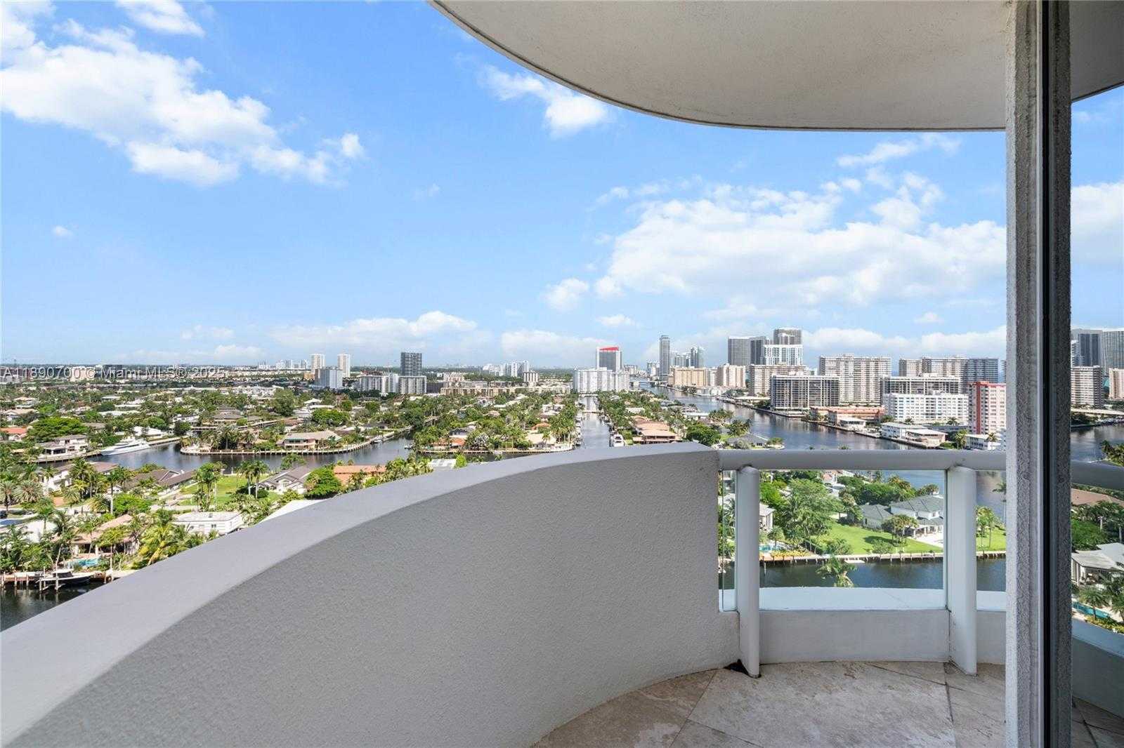 Small Image of 21200 POINT PL #1804, Aventura Number 12