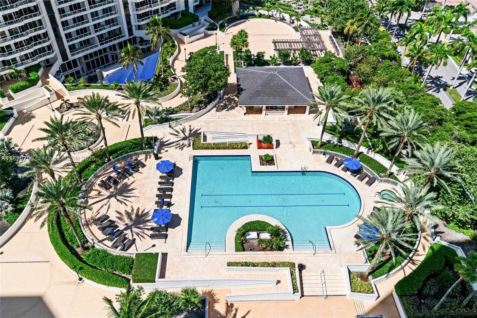 Small Image of 21200 POINT PL #1804, Aventura Number 39