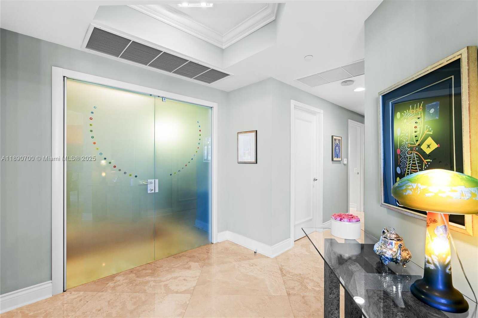 Small Image of 21200 POINT PL #1804, Aventura Number 4