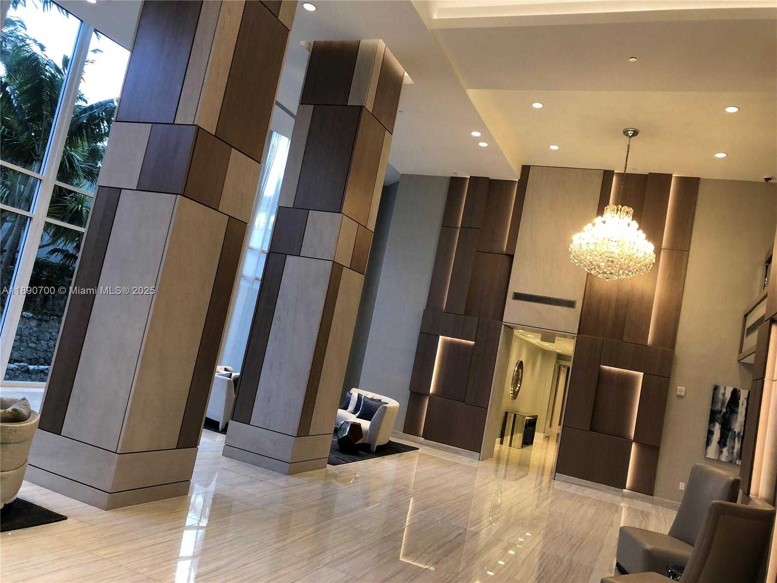 Small Image of 21200 POINT PL #1804, Aventura Number 50
