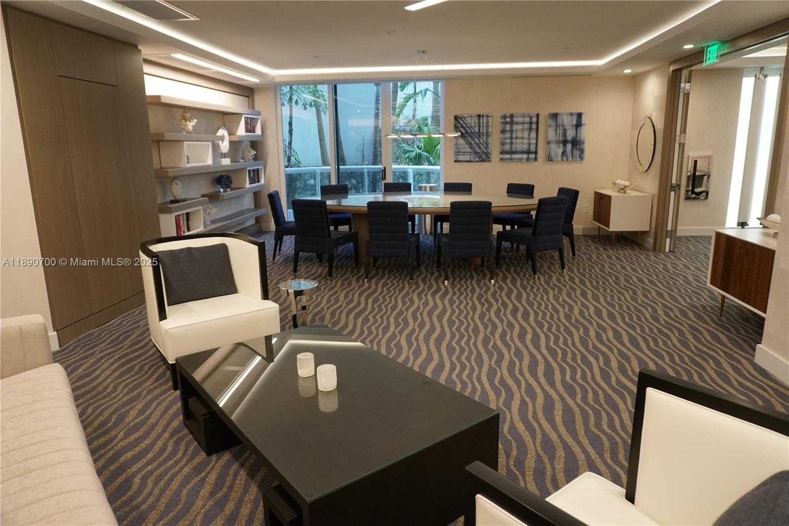 Small Image of 21200 POINT PL #1804, Aventura Number 53