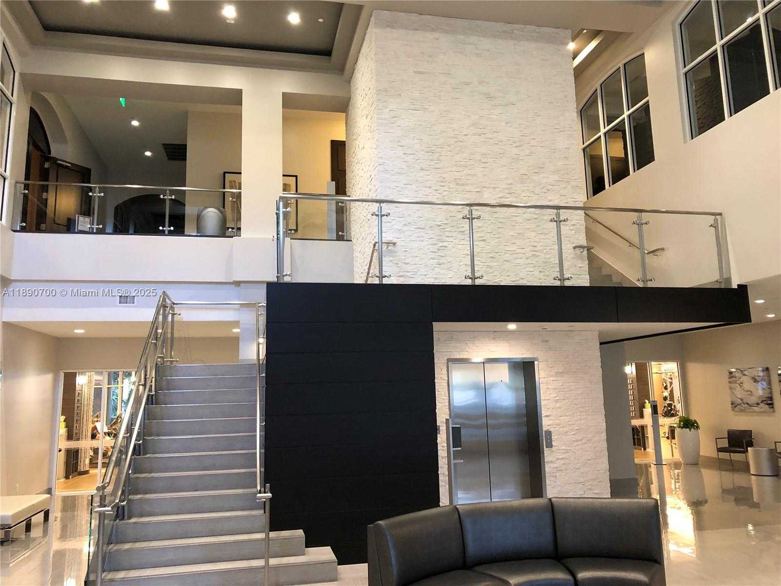 Small Image of 21200 POINT PL #1804, Aventura Number 65