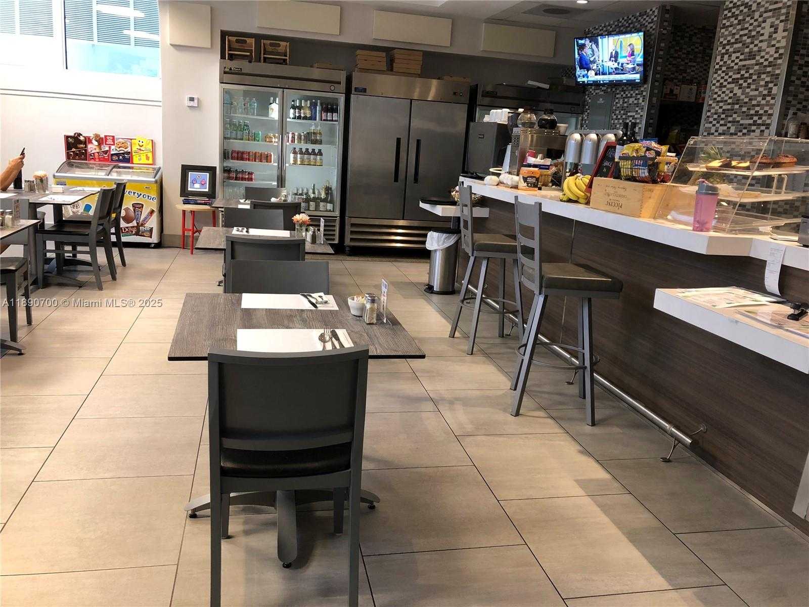 Small Image of 21200 POINT PL #1804, Aventura Number 66