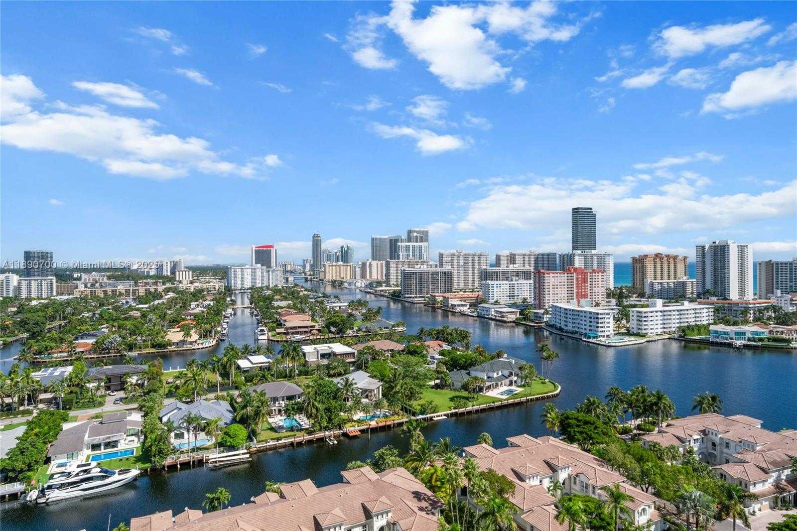 Small Image of 21200 POINT PL #1804, Aventura Number 9