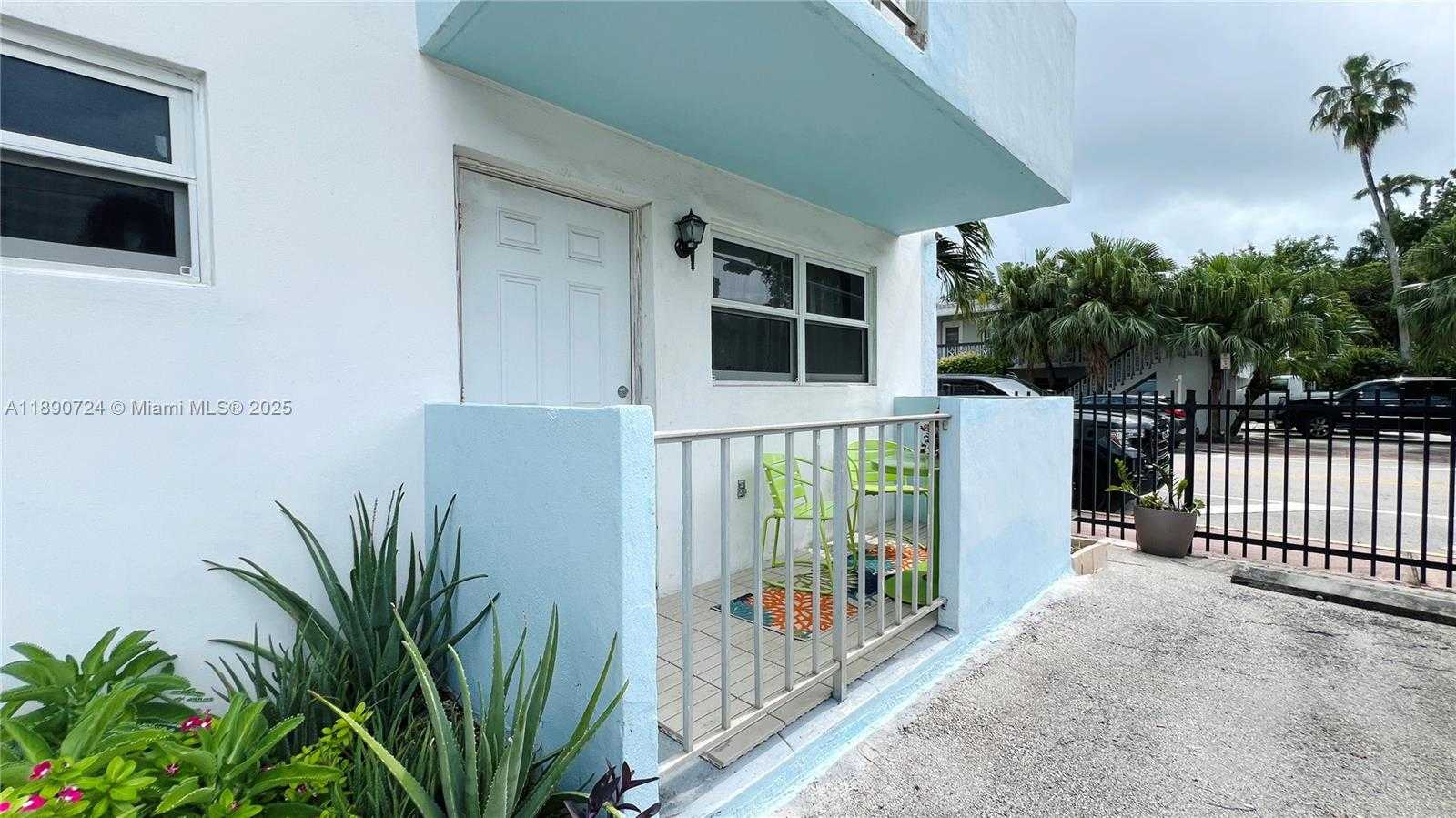 Small Image of 801 MERIDIAN AVE #1A, Miami Beach Number 12