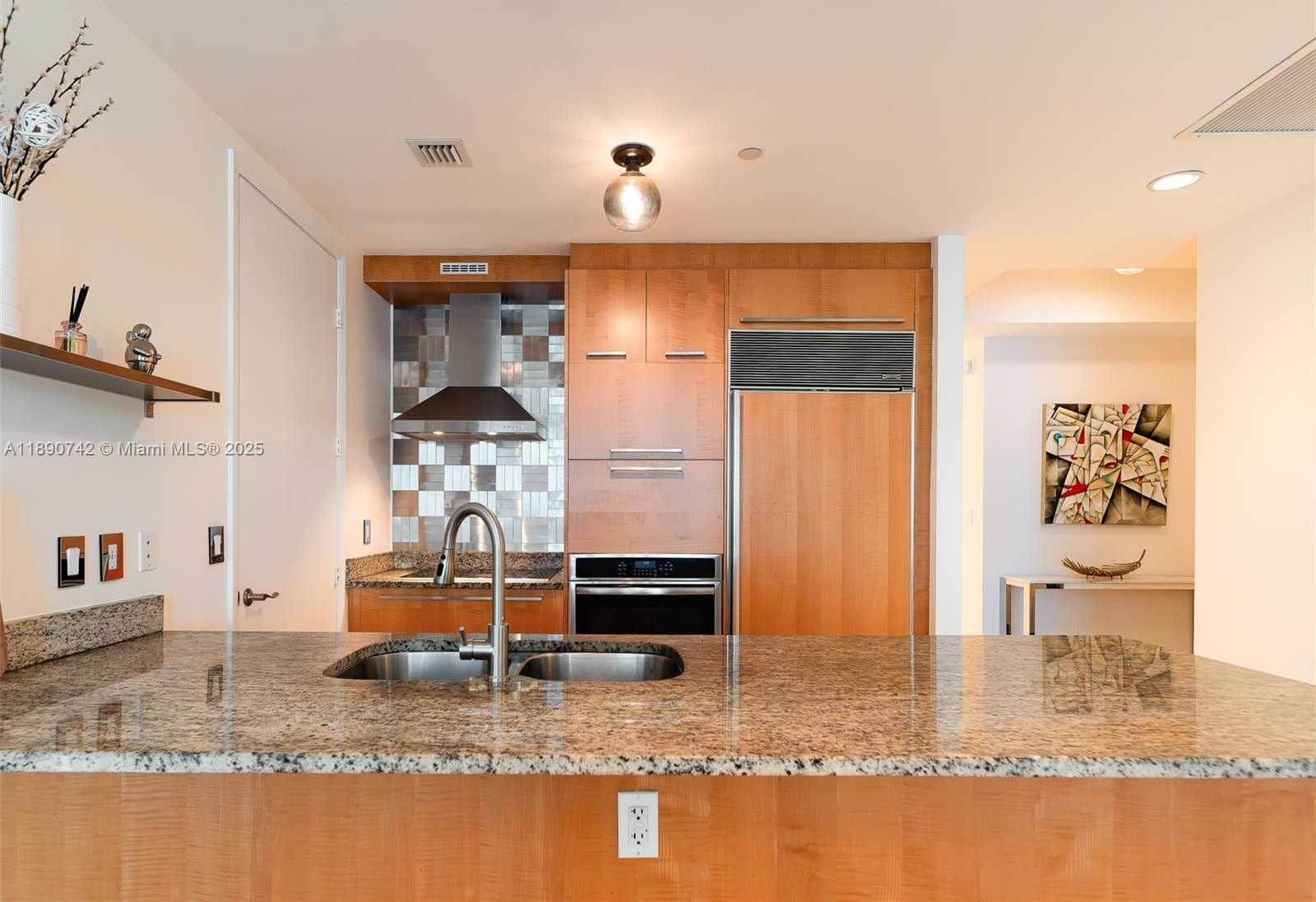 Small Image of 15901 COLLINS AVE #2502, Sunny Isles Beach Number 20