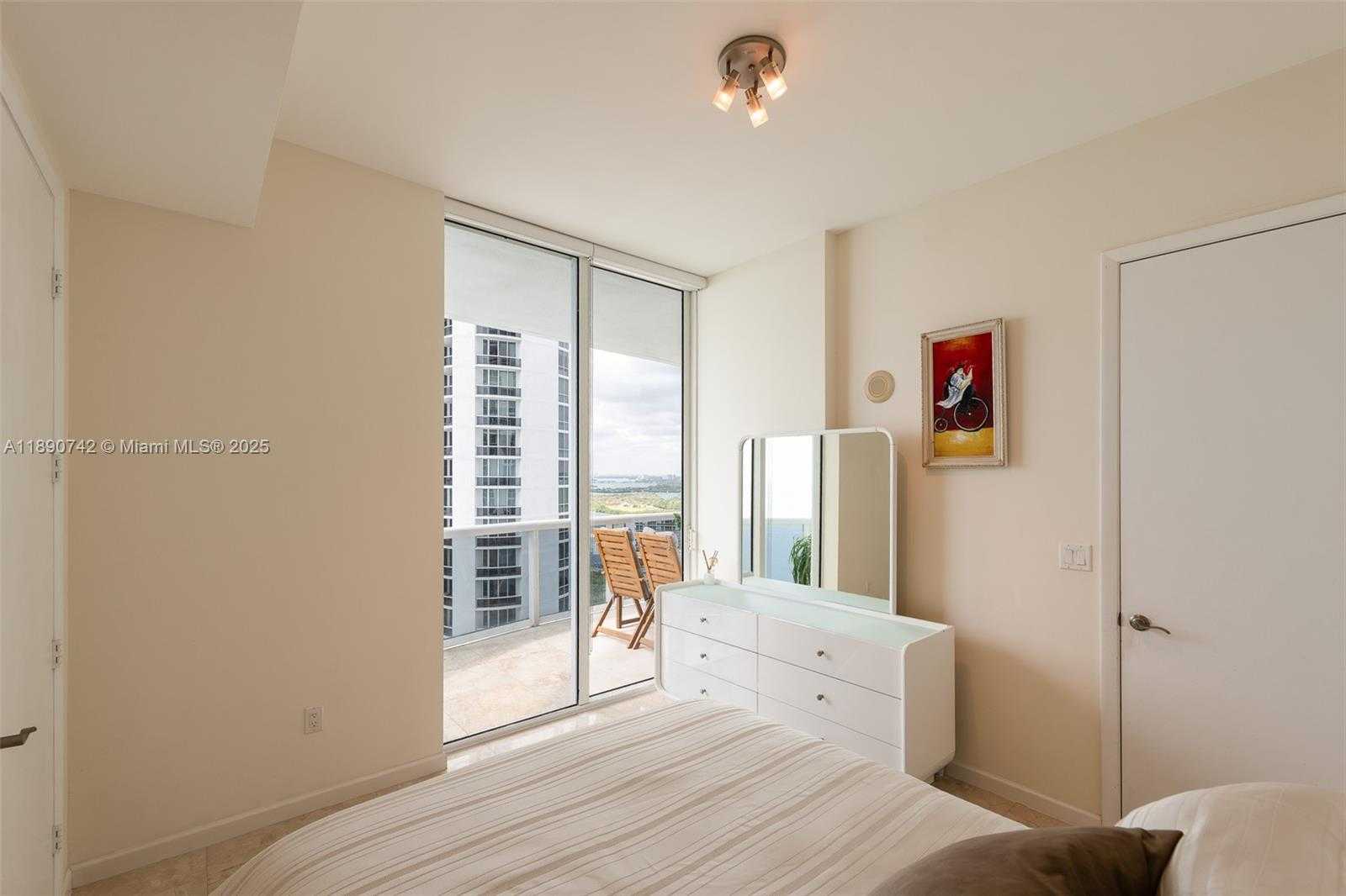 Small Image of 15901 COLLINS AVE #2502, Sunny Isles Beach Number 34