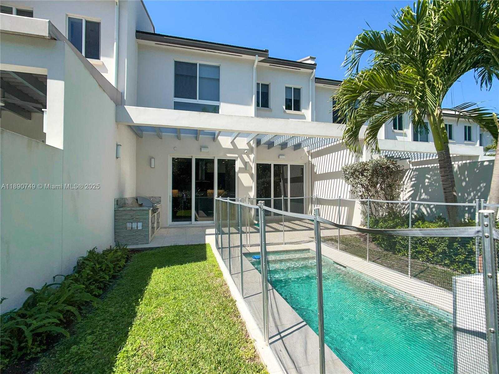 Small Image of 11843 SOUTH WEST 81ST RD, Pinecrest Number 13