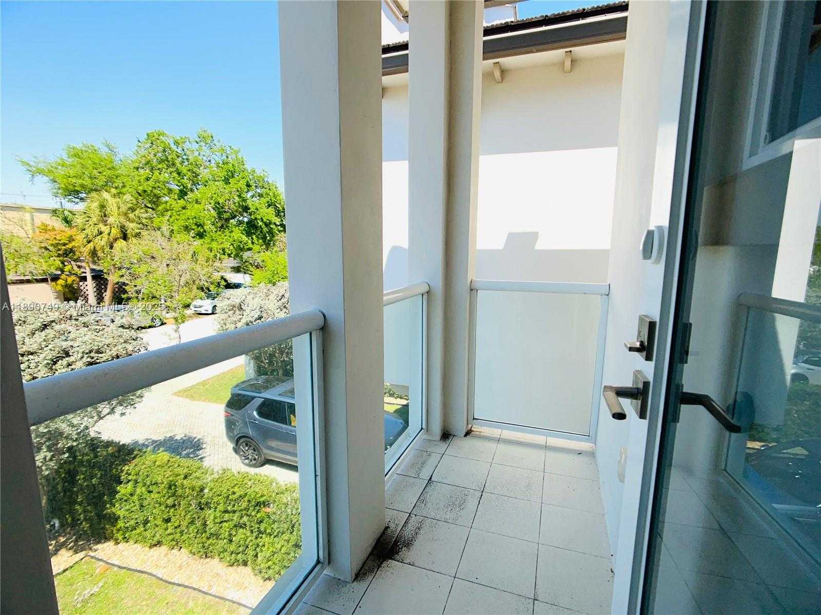 Small Image of 11843 SOUTH WEST 81ST RD, Pinecrest Number 6