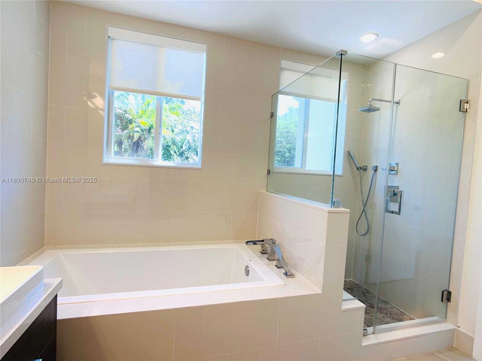Small Image of 11843 SOUTH WEST 81ST RD, Pinecrest Number 9