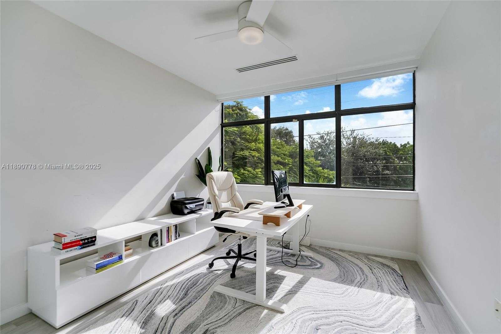 Small Image of 3110 HIBISCUS ST #3110, Miami Number 12