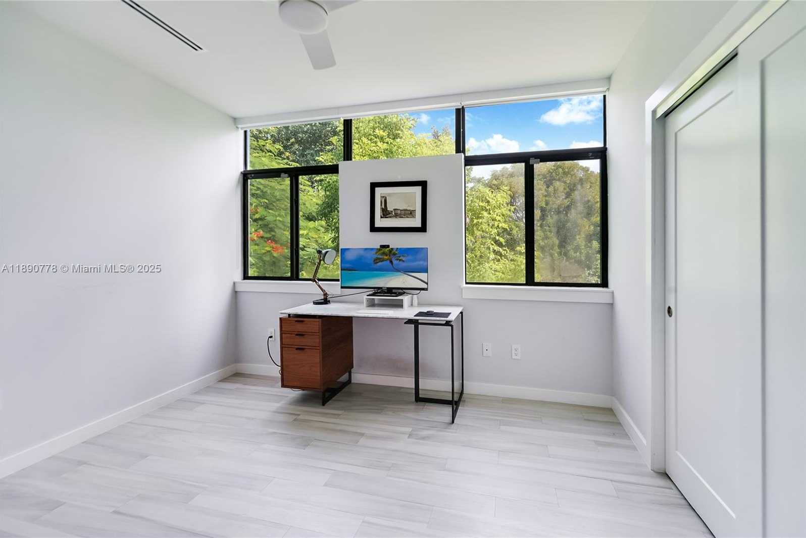 Small Image of 3110 HIBISCUS ST #3110, Miami Number 13