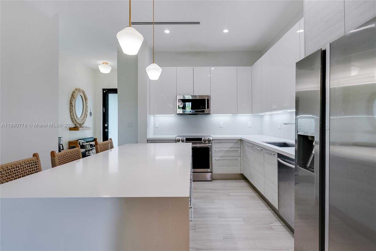 Small Image of 3110 HIBISCUS ST #3110, Miami Number 4