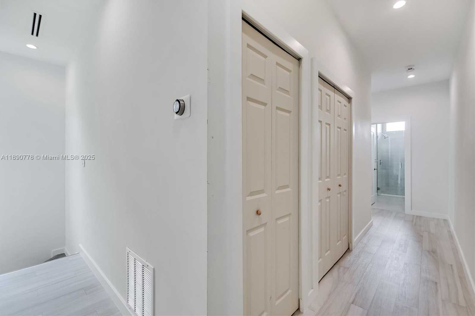 Small Image of 3110 HIBISCUS ST #3110, Miami Number 7
