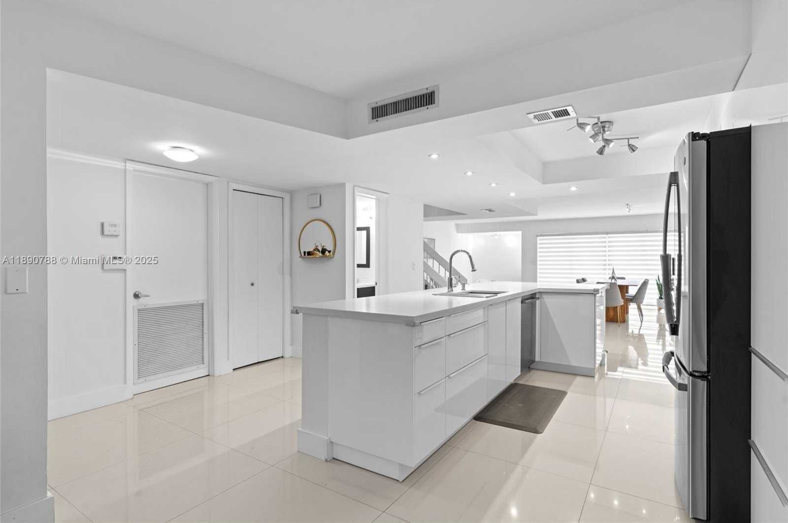 Small Image of 361 FERN DR #7-3, Weston Number 10