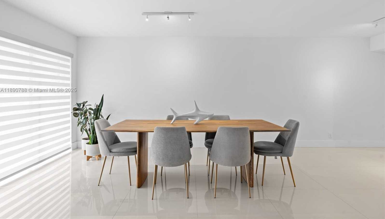 Small Image of 361 FERN DR #7-3, Weston Number 17