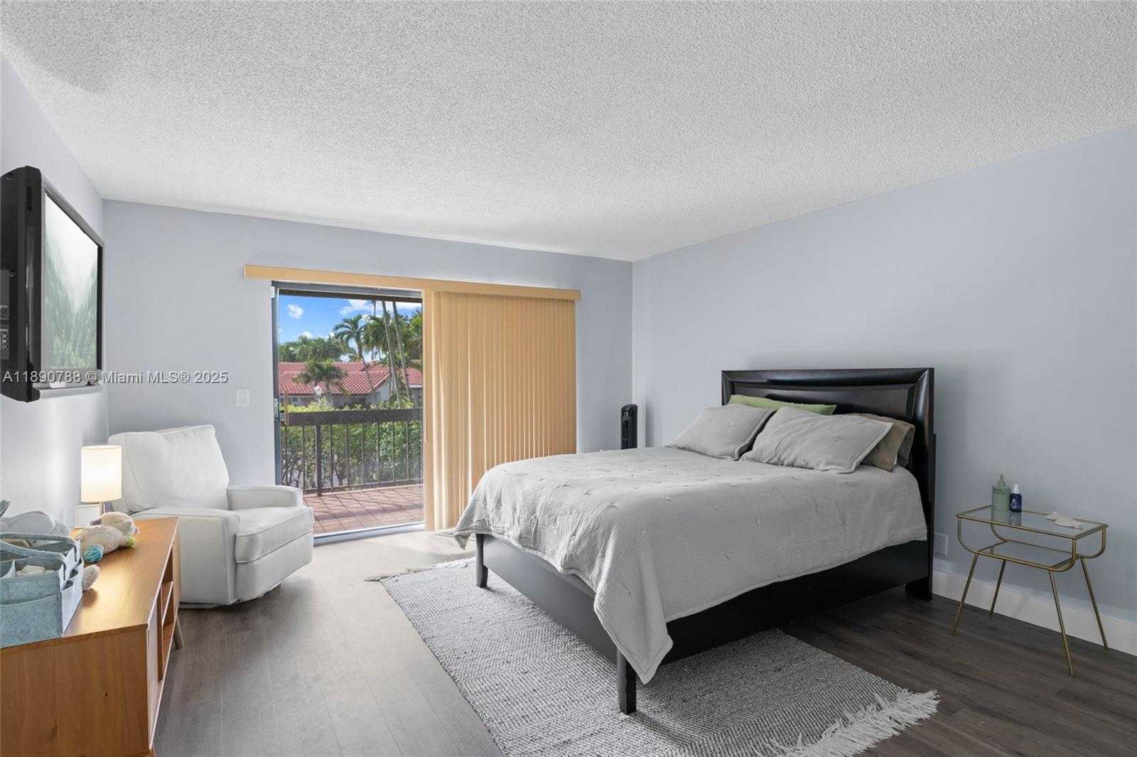 Small Image of 361 FERN DR #7-3, Weston Number 21