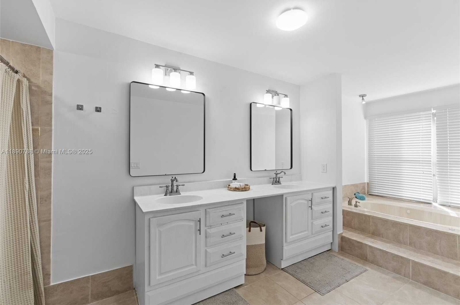 Small Image of 361 FERN DR #7-3, Weston Number 24