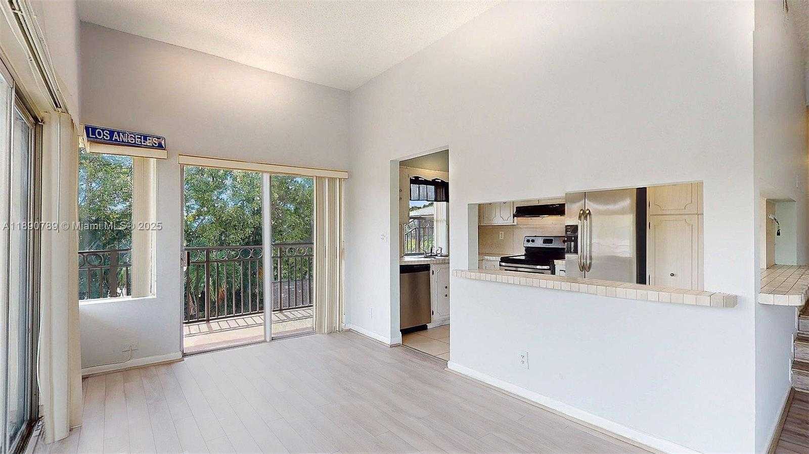 Small Image of 4850 SOUTH WEST 63RD TER #131, Davie Number 12