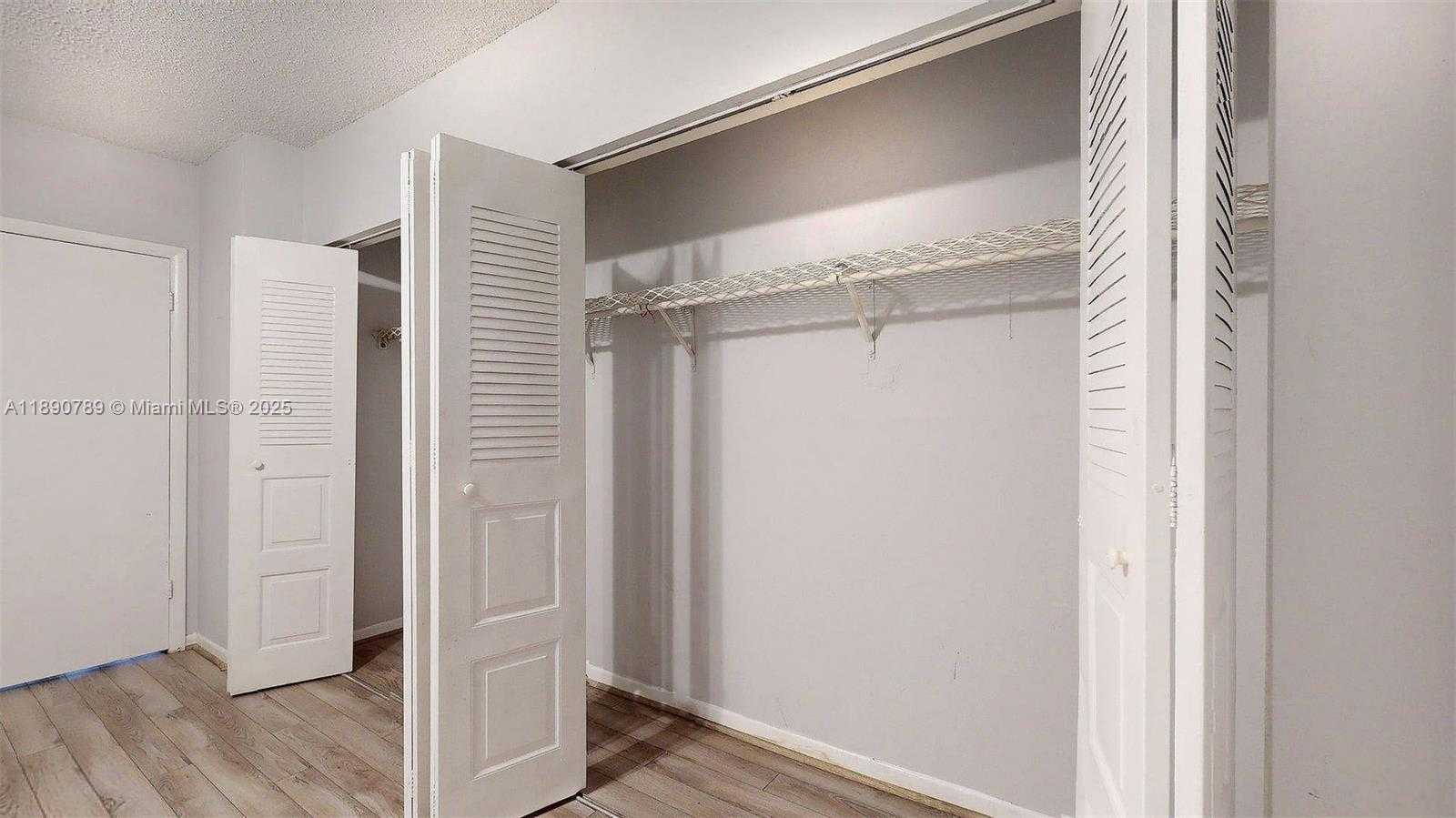 Small Image of 4850 SOUTH WEST 63RD TER #131, Davie Number 7