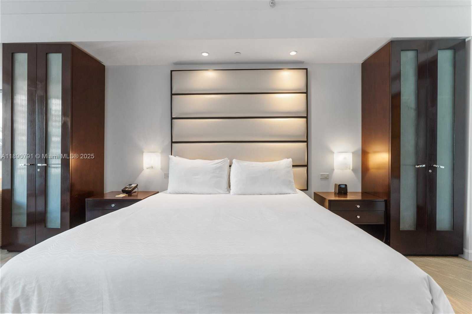 Small Image of 4391 COLLINS AVE #402, Miami Beach Number 12