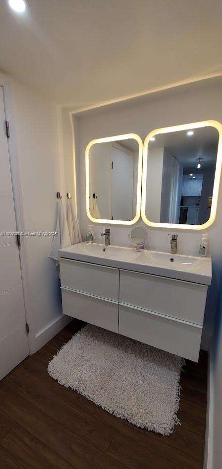 Small Image of 1351 NORTH EAST MIAMI GARDENS DR #202E, Miami Number 13