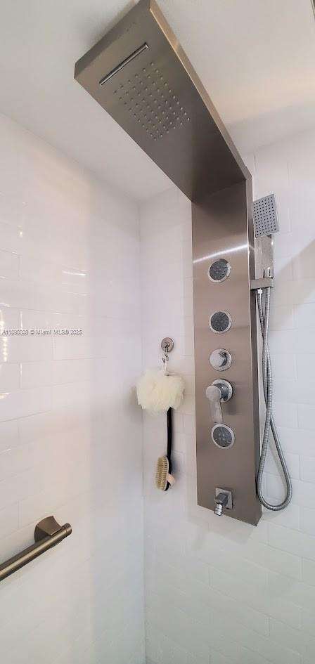 Small Image of 1351 NORTH EAST MIAMI GARDENS DR #202E, Miami Number 14