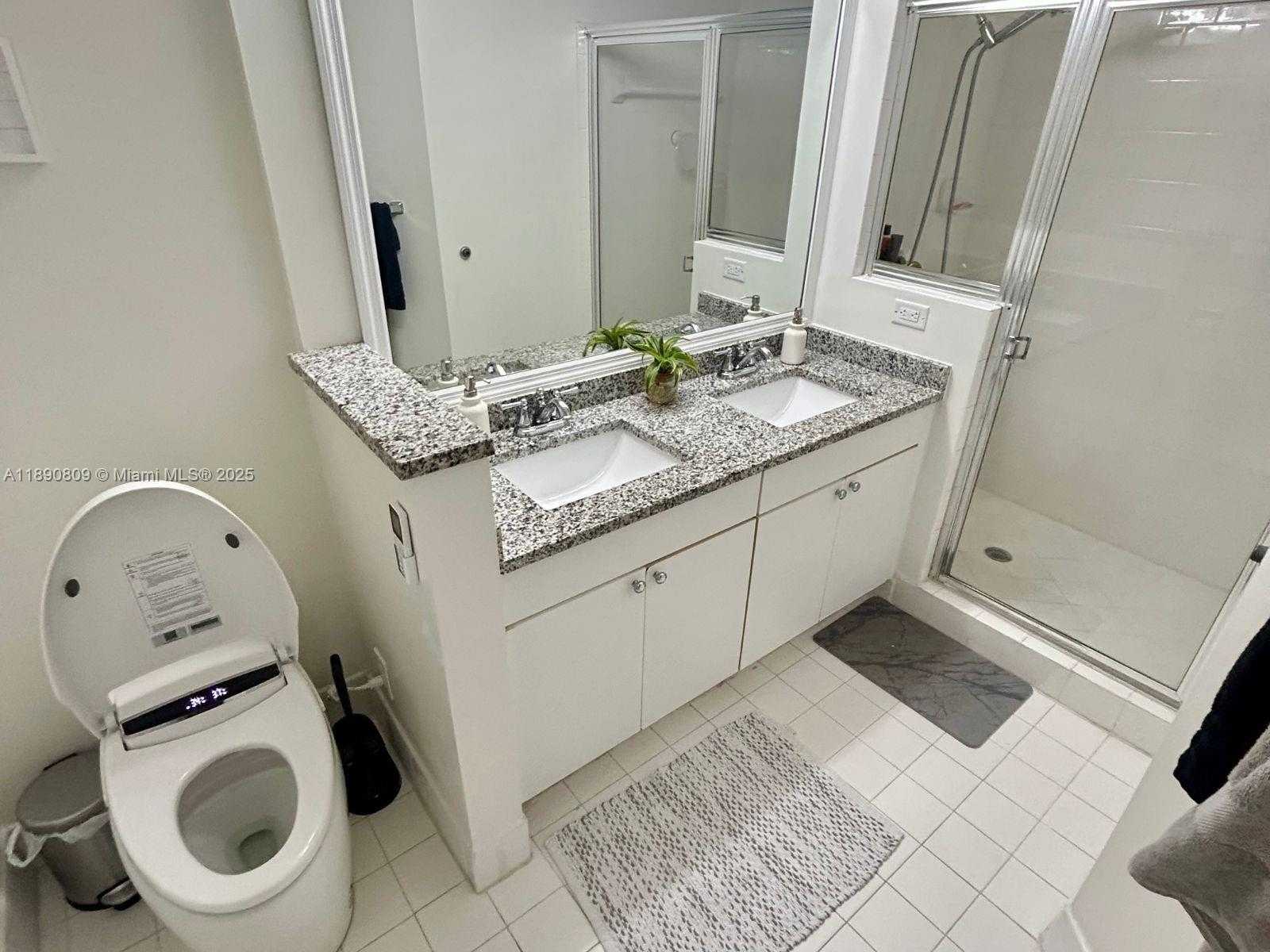 Small Image of 17150 NORTH BAY RD #2321, Sunny Isles Beach Number 5