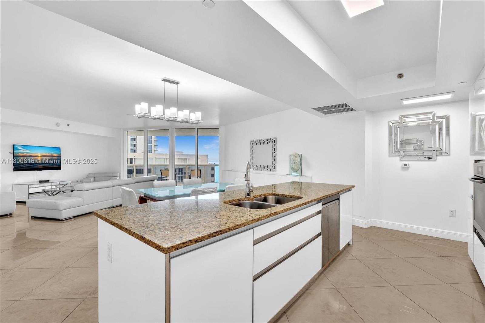 Small Image of 17201 COLLINS AVE #1107, Sunny Isles Beach Number 21