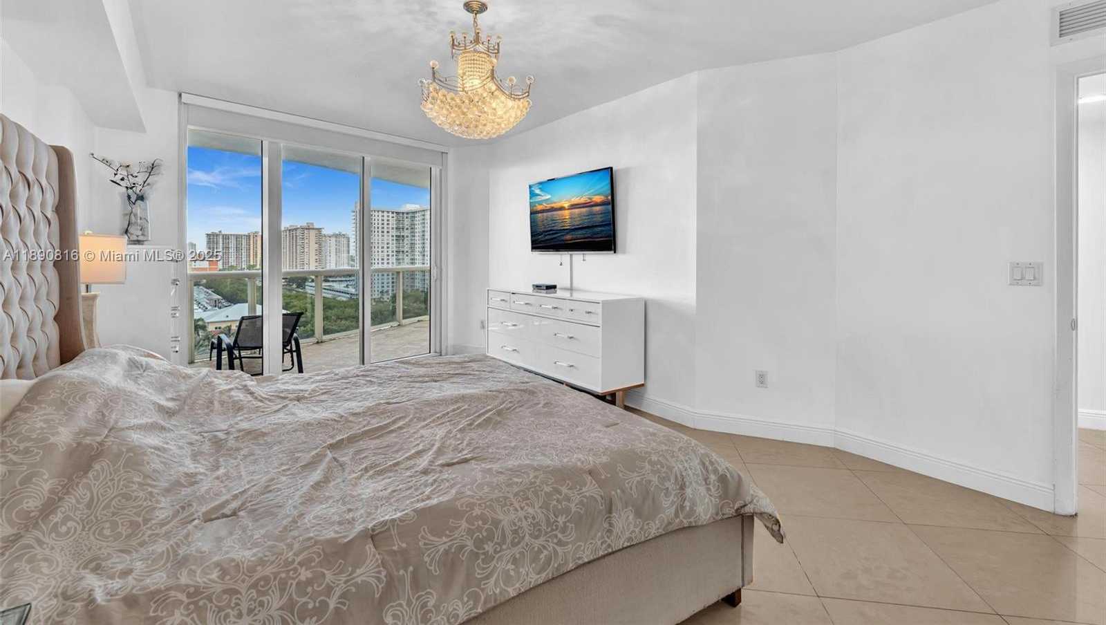 Small Image of 17201 COLLINS AVE #1107, Sunny Isles Beach Number 24