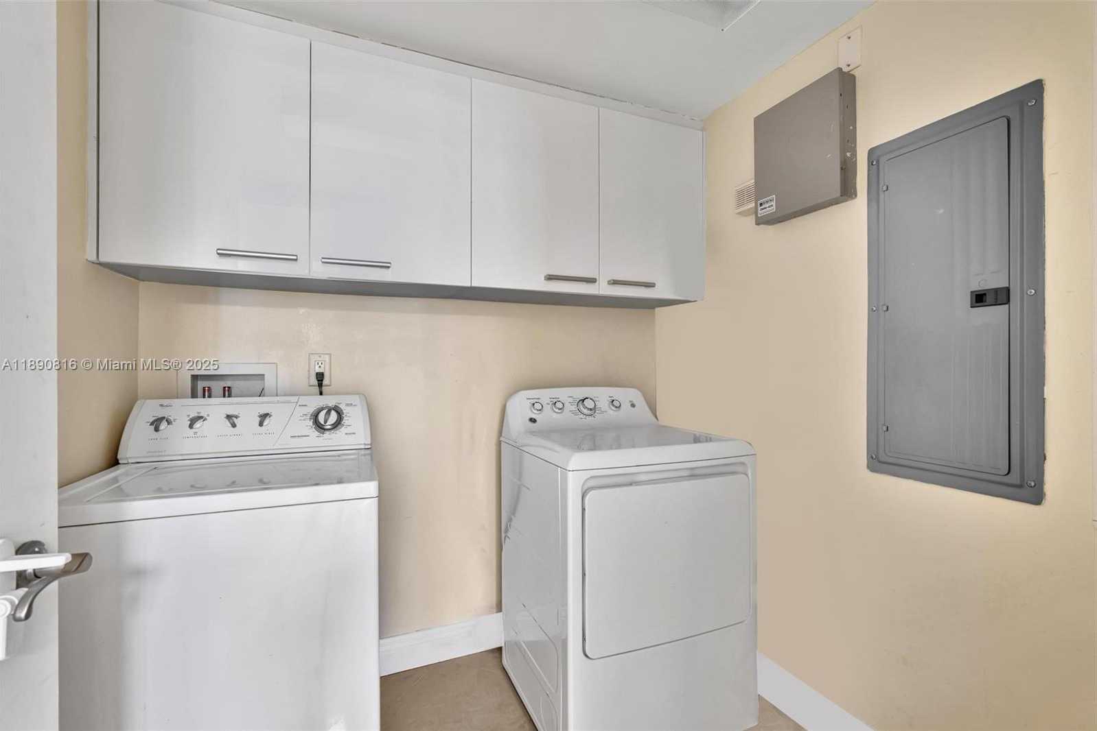 Small Image of 17201 COLLINS AVE #1107, Sunny Isles Beach Number 51