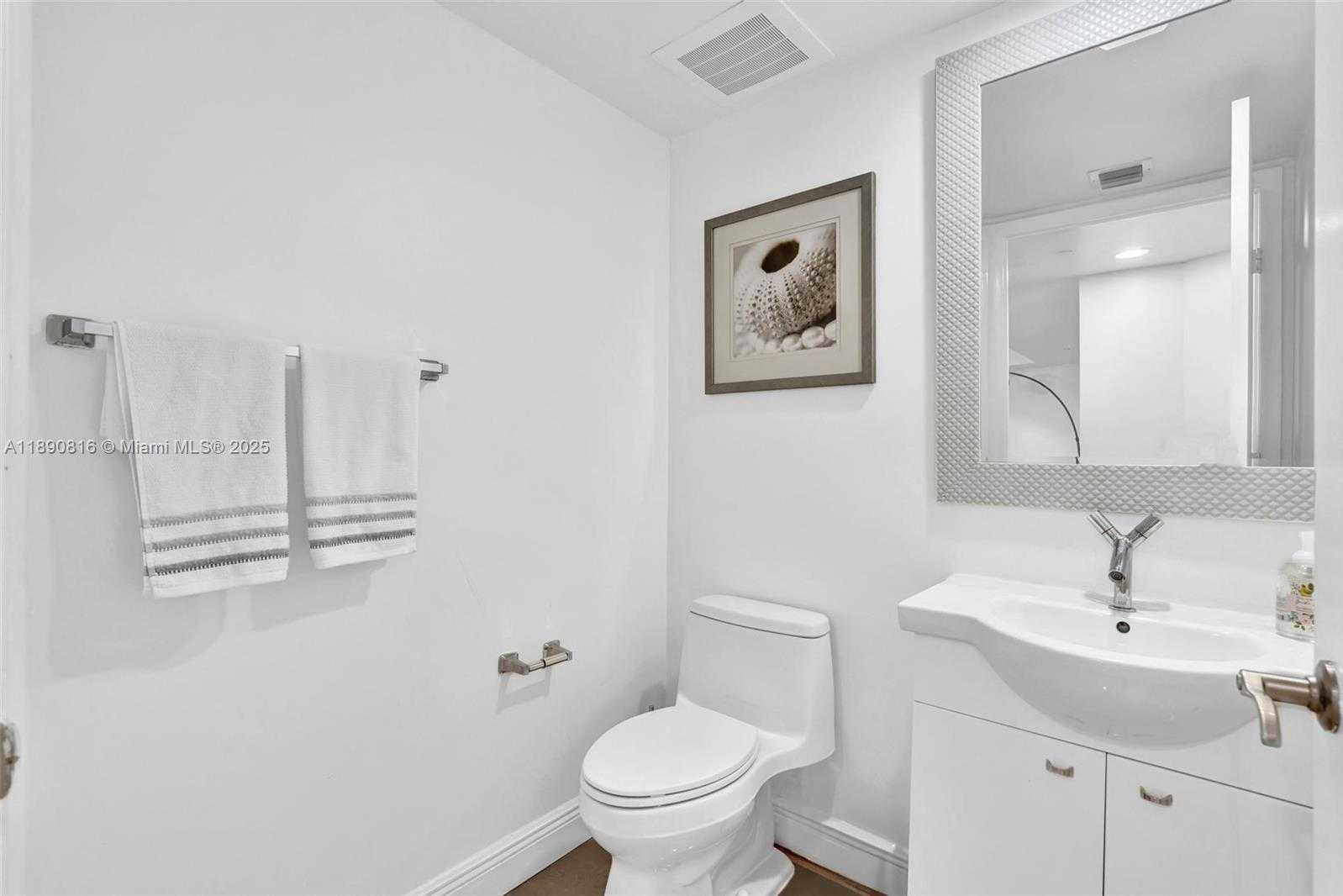 Small Image of 17201 COLLINS AVE #1107, Sunny Isles Beach Number 52