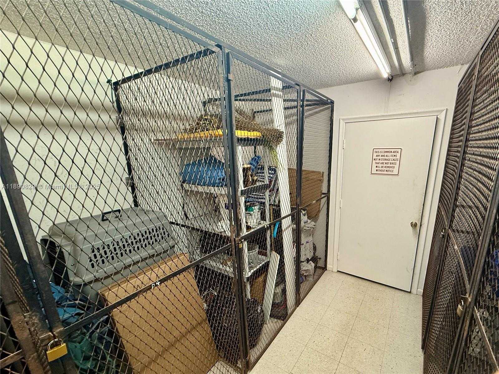 Small Image of 4301 MARTINIQUE CIR #E4, Coconut Creek Number 14