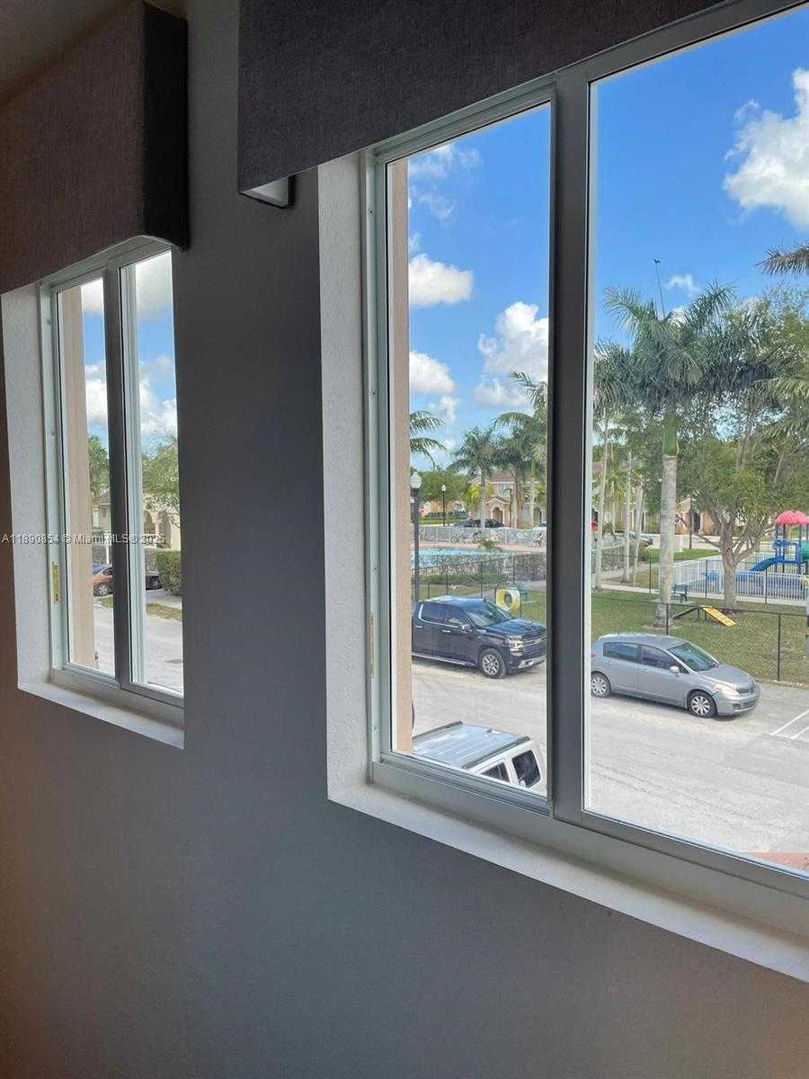 Small Image of 2423 SOUTH EAST 11TH ST, Homestead Number 10
