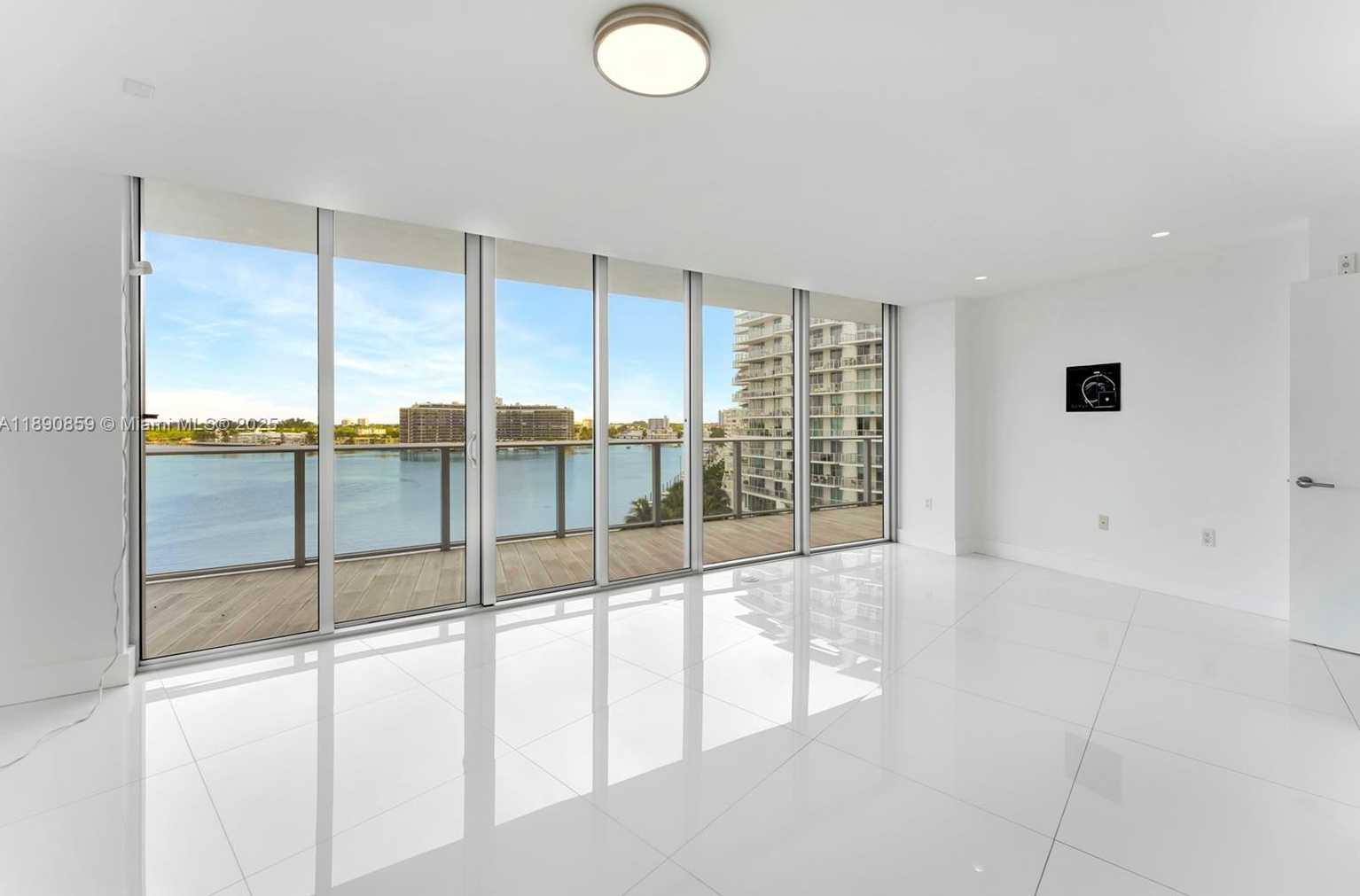 Small Image of 6620 INDIAN CREEK DR #PH711, Miami Beach Number 21
