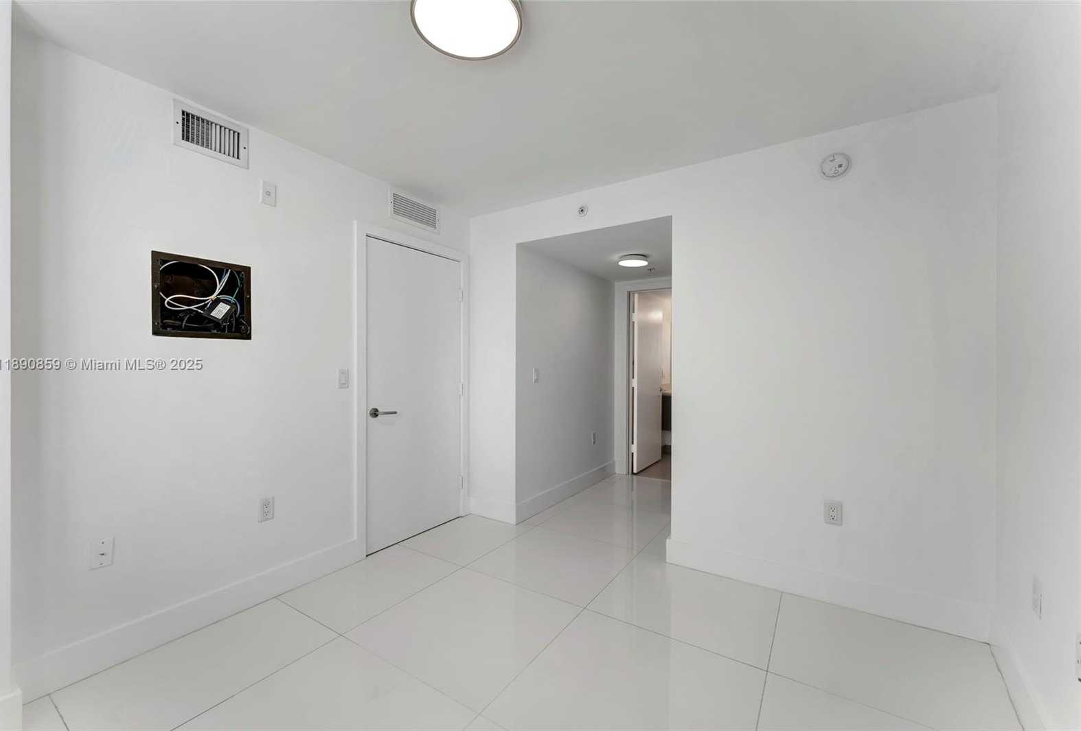 Small Image of 6620 INDIAN CREEK DR #PH711, Miami Beach Number 29