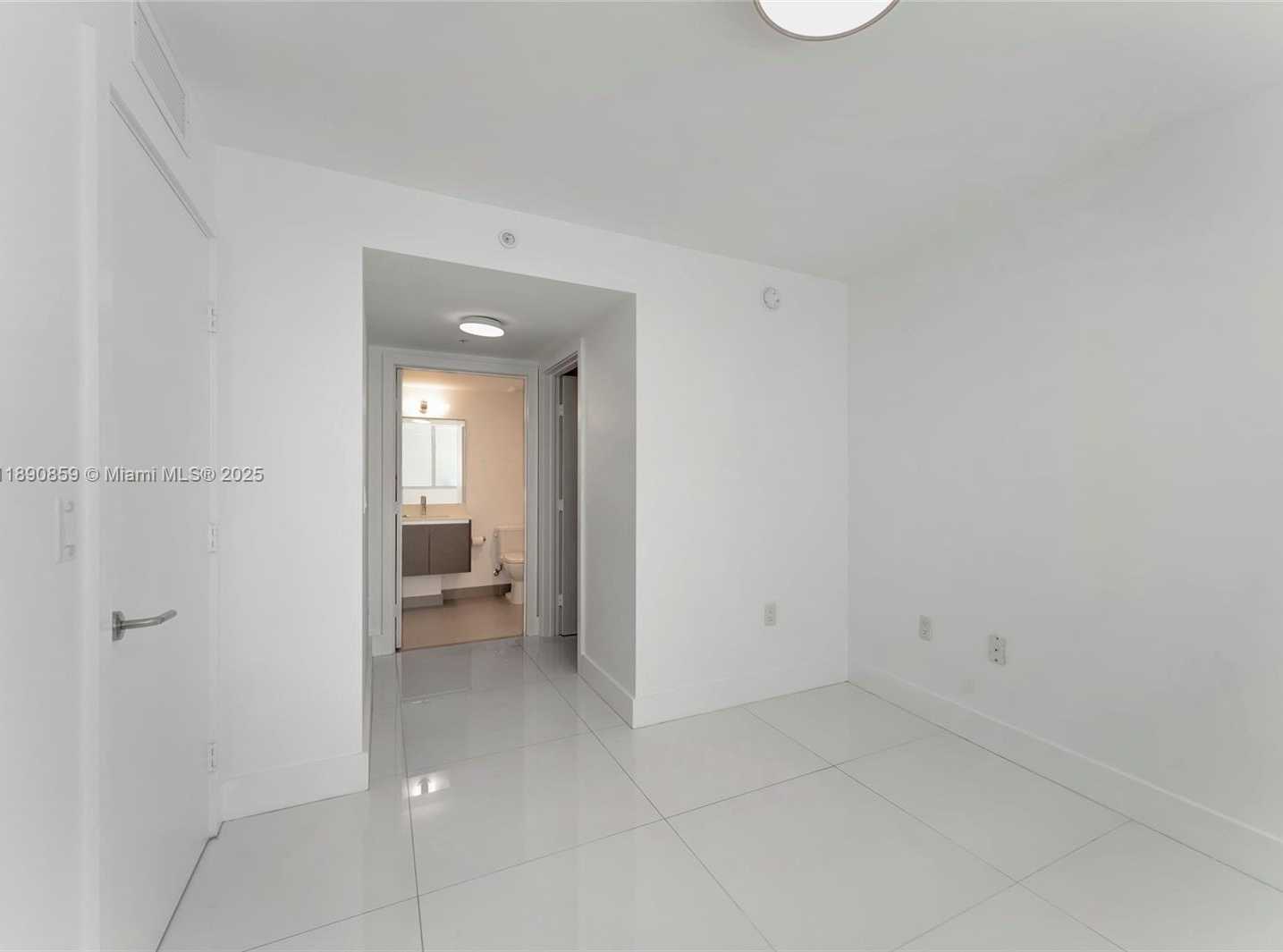 Small Image of 6620 INDIAN CREEK DR #PH711, Miami Beach Number 30