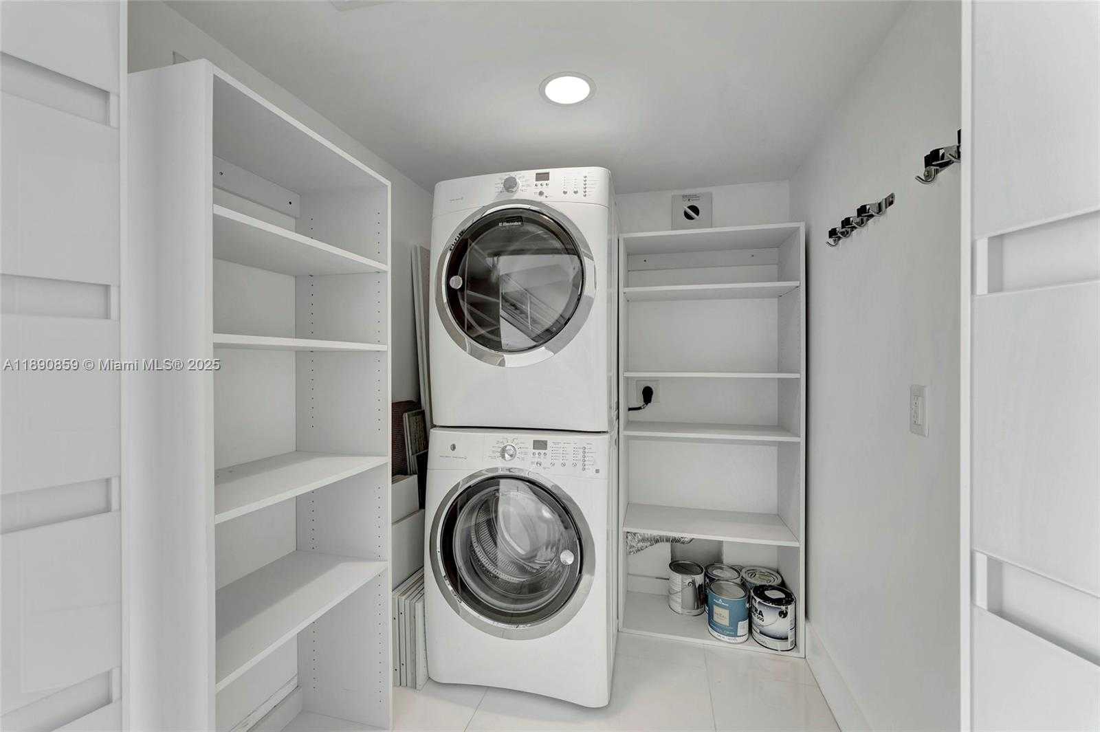 Small Image of 6620 INDIAN CREEK DR #PH711, Miami Beach Number 37