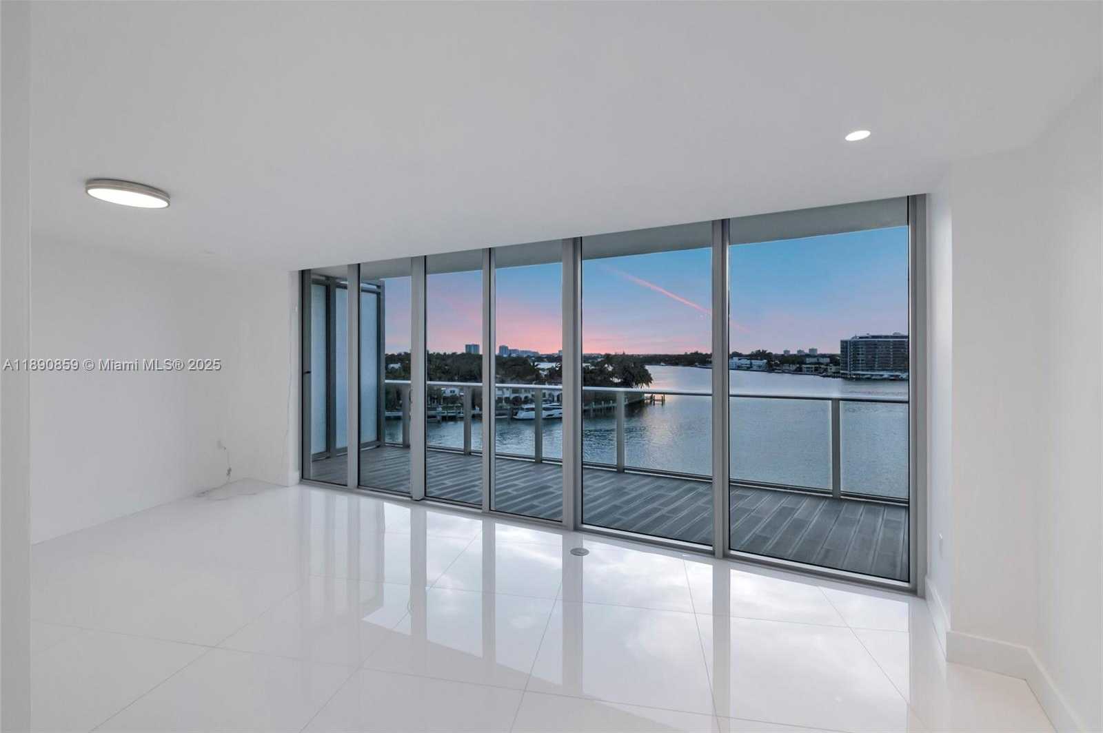 Small Image of 6620 INDIAN CREEK DR #PH711, Miami Beach Number 40