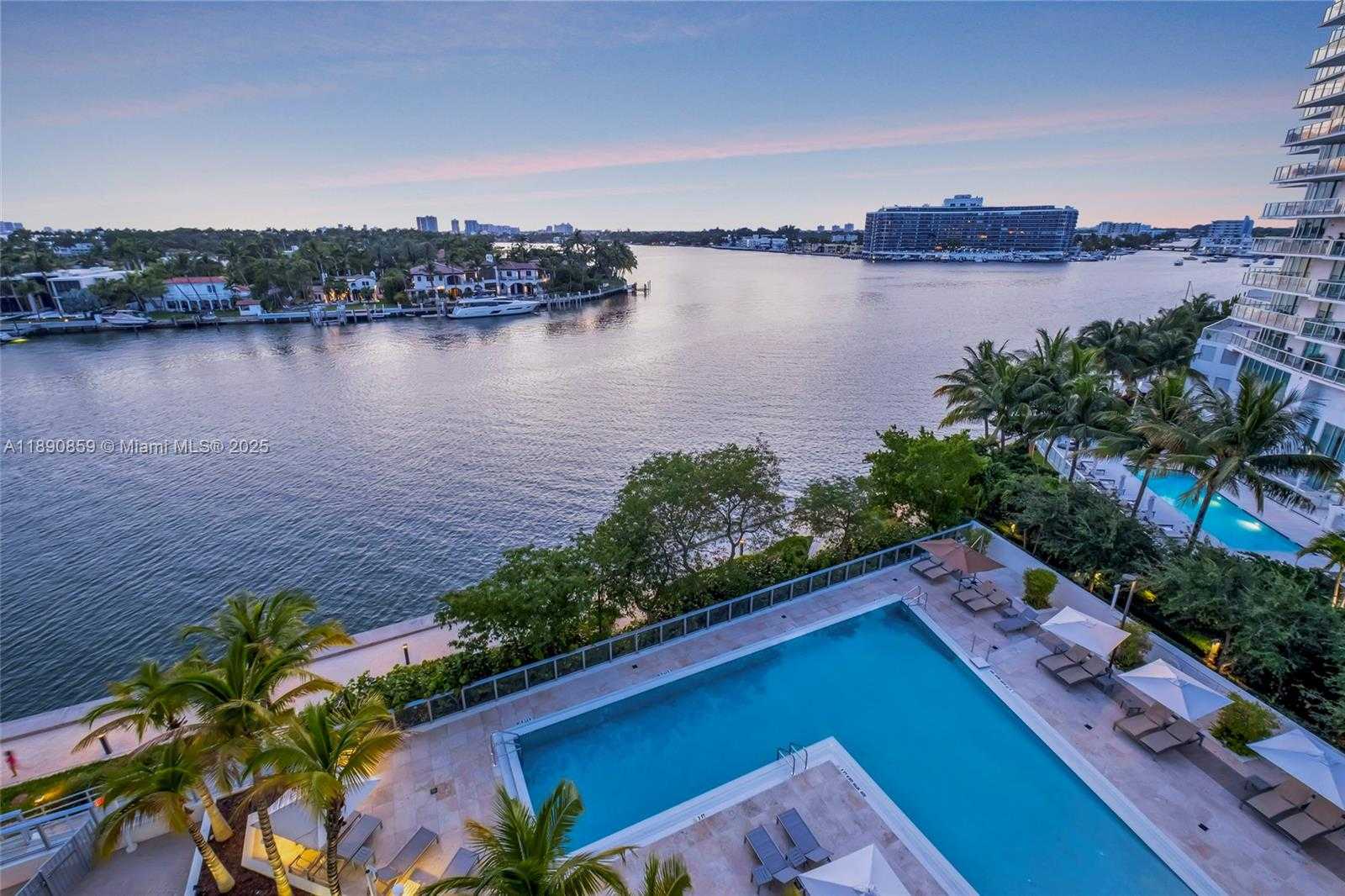 Small Image of 6620 INDIAN CREEK DR #PH711, Miami Beach Number 57