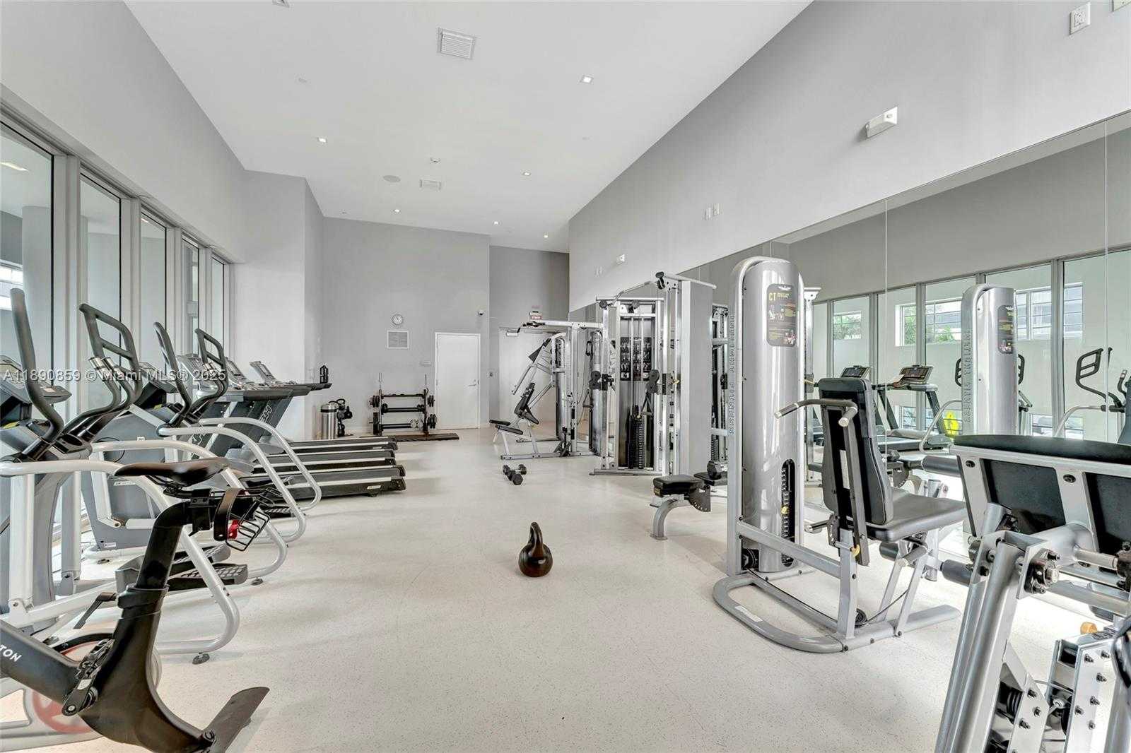 Small Image of 6620 INDIAN CREEK DR #PH711, Miami Beach Number 68