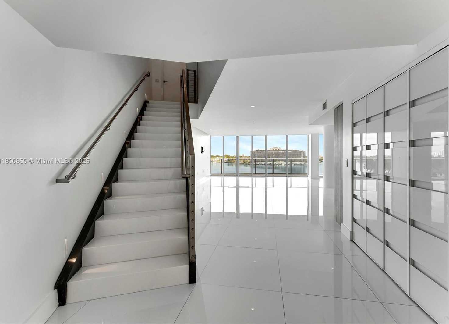Small Image of 6620 INDIAN CREEK DR #PH711, Miami Beach Number 7