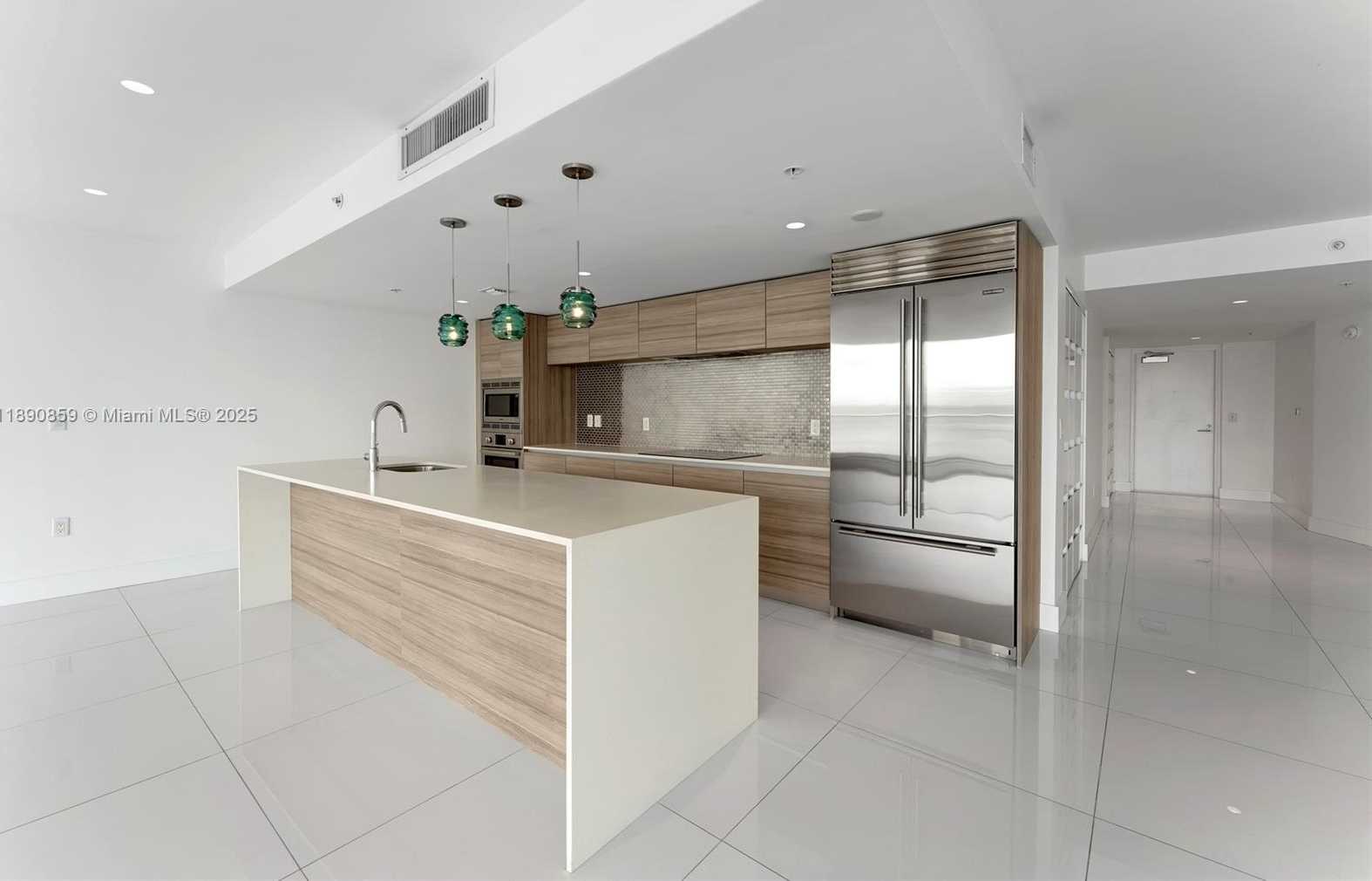 Small Image of 6620 INDIAN CREEK DR #PH711, Miami Beach Number 9