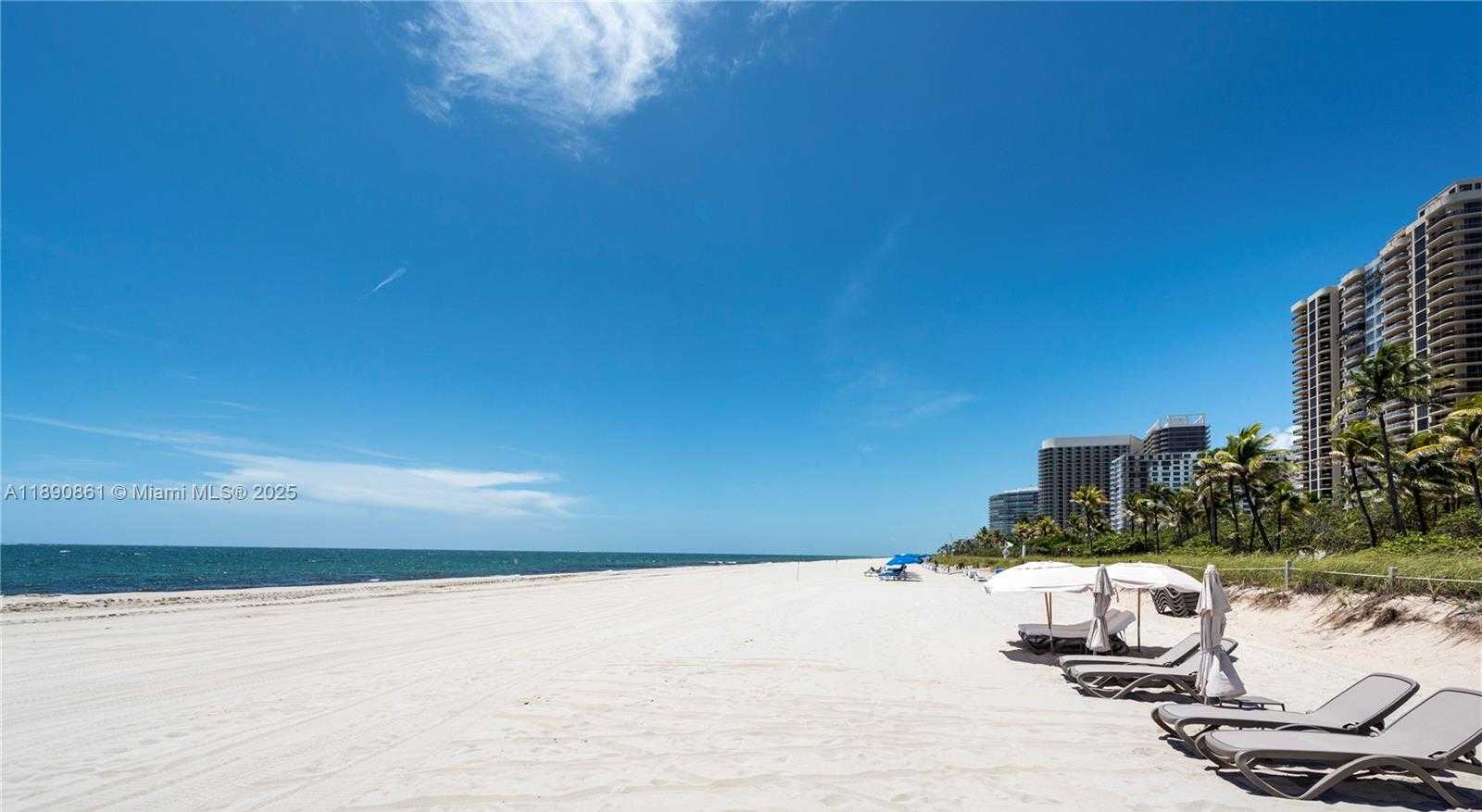Small Image of Bal Harbour Number 15