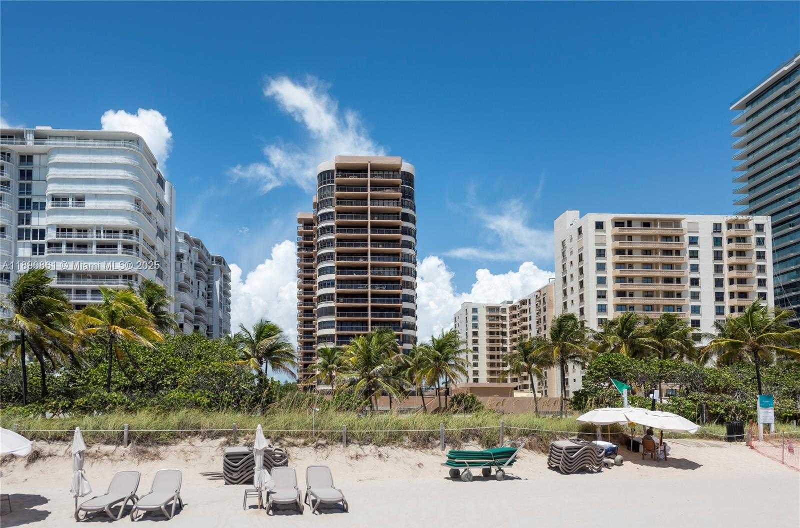 Small Image of Bal Harbour Number 17