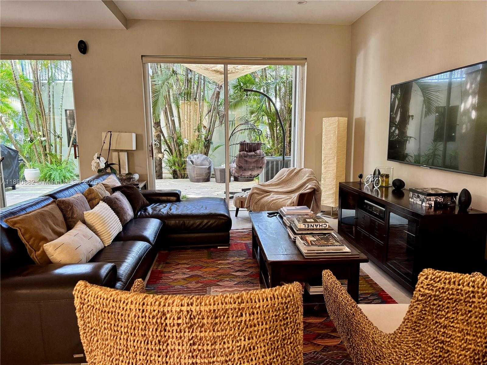Small Image of 3441 NORTH EAST 210TH TERRACE, Aventura Number 13