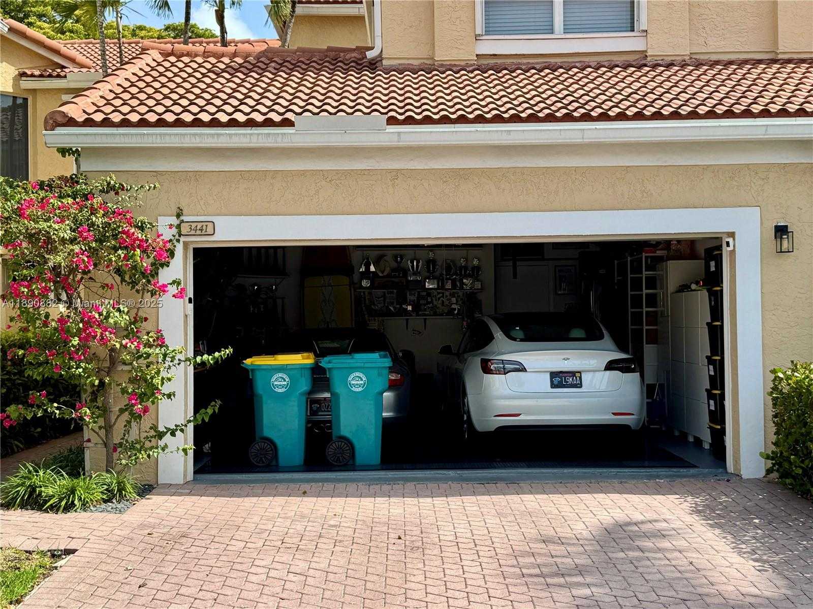 Small Image of 3441 NORTH EAST 210TH TERRACE, Aventura Number 2