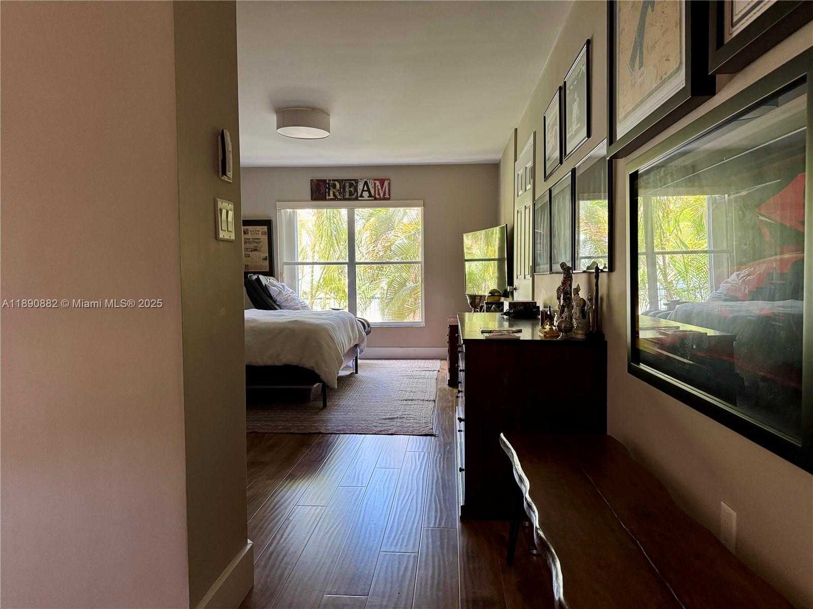 Small Image of 3441 NORTH EAST 210TH TERRACE, Aventura Number 22