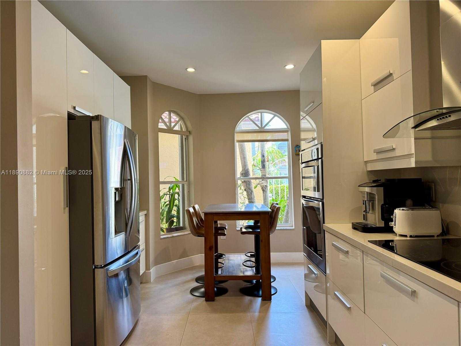 Small Image of 3441 NORTH EAST 210TH TERRACE, Aventura Number 5