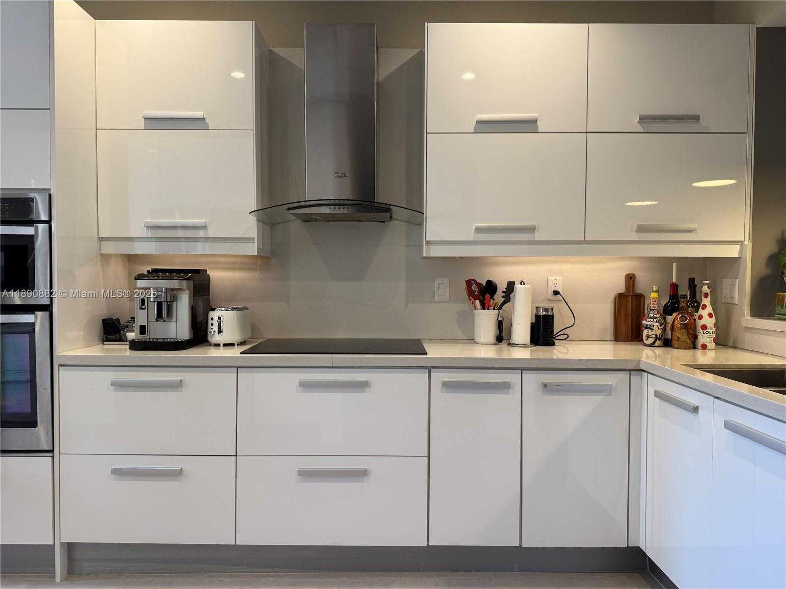 Small Image of 3441 NORTH EAST 210TH TERRACE, Aventura Number 6